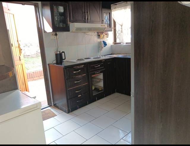 3 BEDROOM HOUSE FOR SALE IN WOODHAVEN